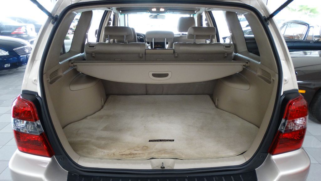 2005 Toyota Highlander Image 13