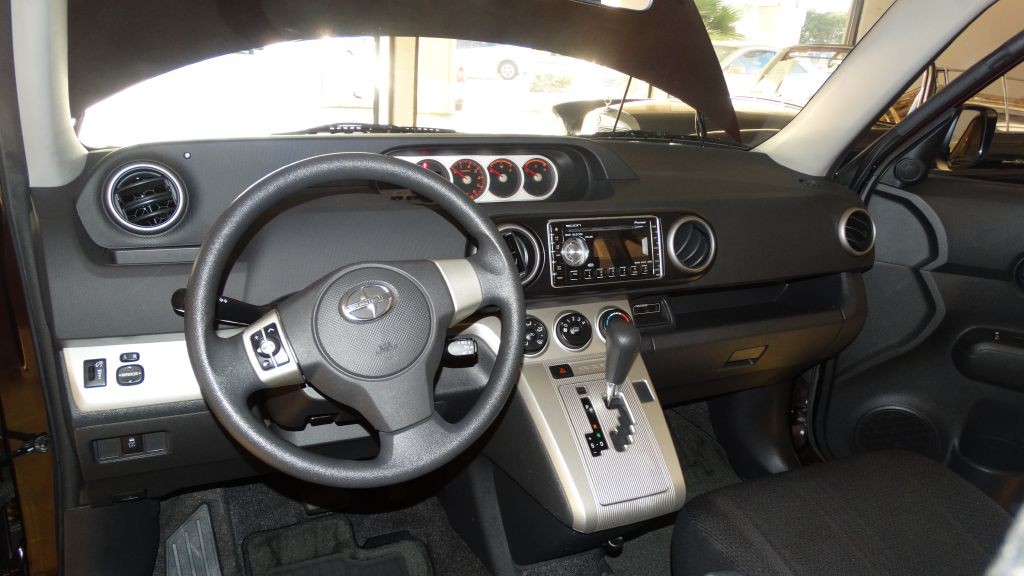 2008 Scion xB Image 12