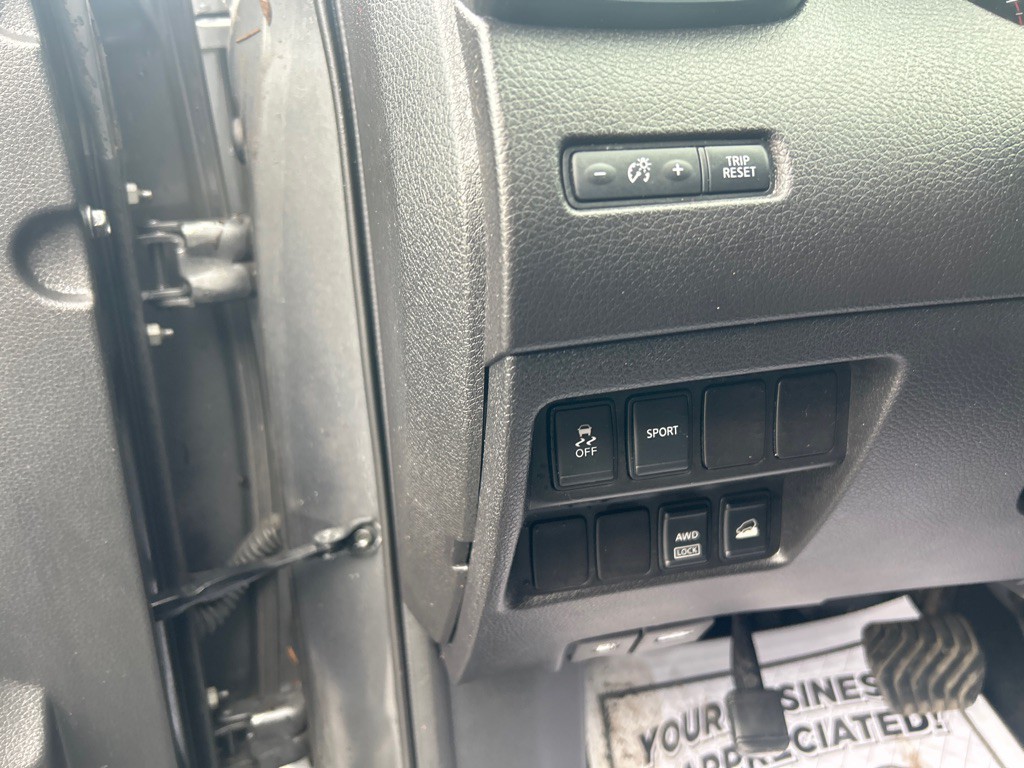 2014 Nissan Rogue Image 17