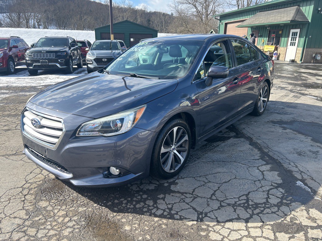 2015 Subaru Legacy Image 1