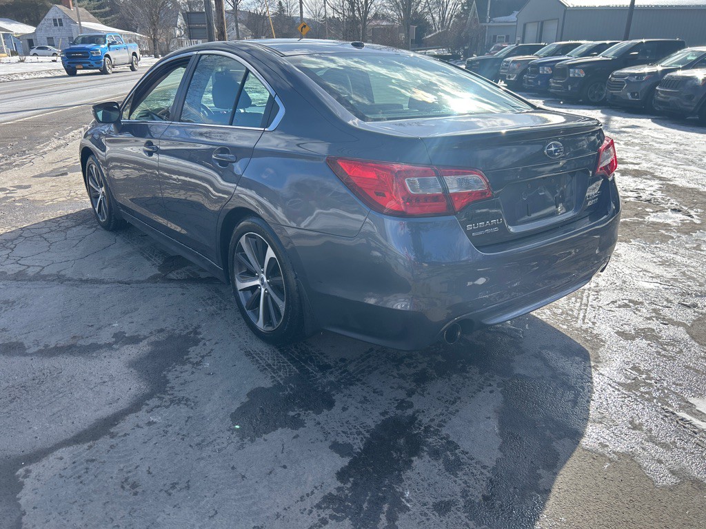 2015 Subaru Legacy Image 7