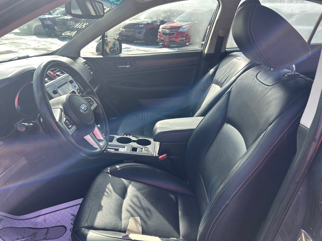 2015 Subaru Legacy Image 9