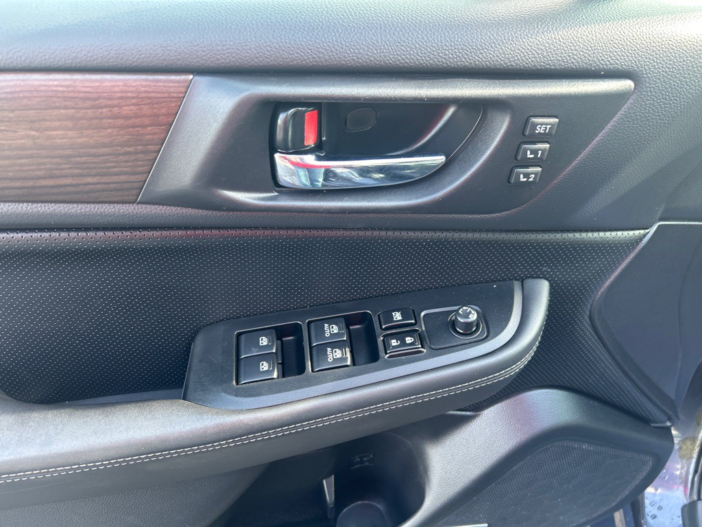 2015 Subaru Legacy Image 14