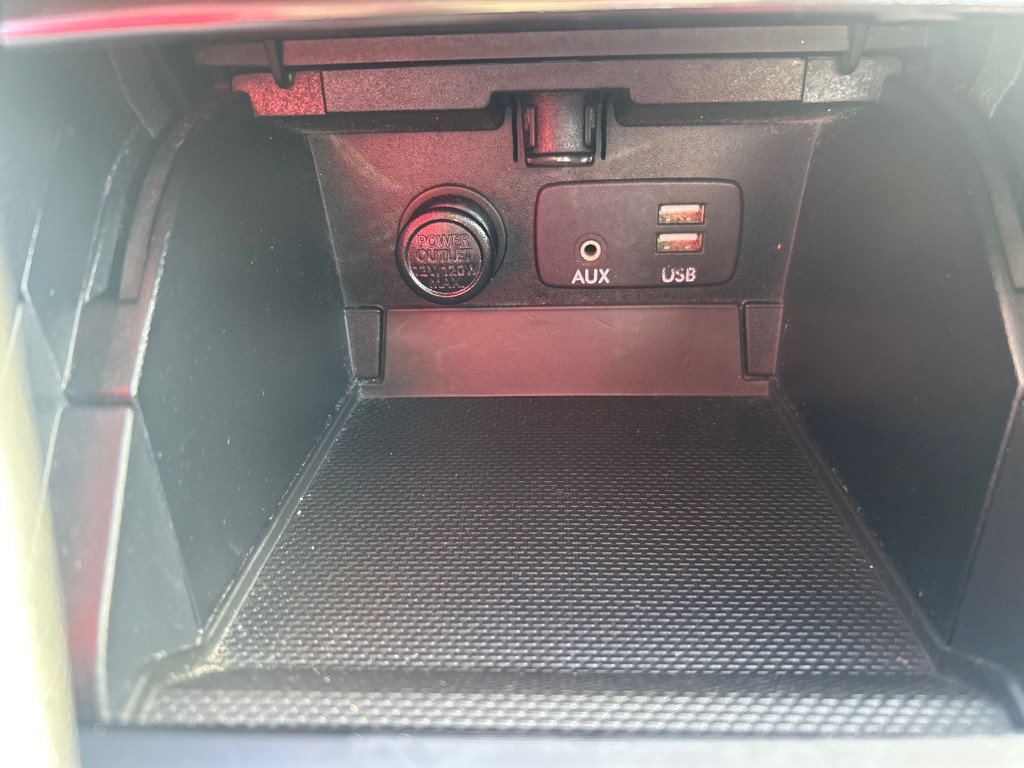 2015 Subaru Legacy Image 23