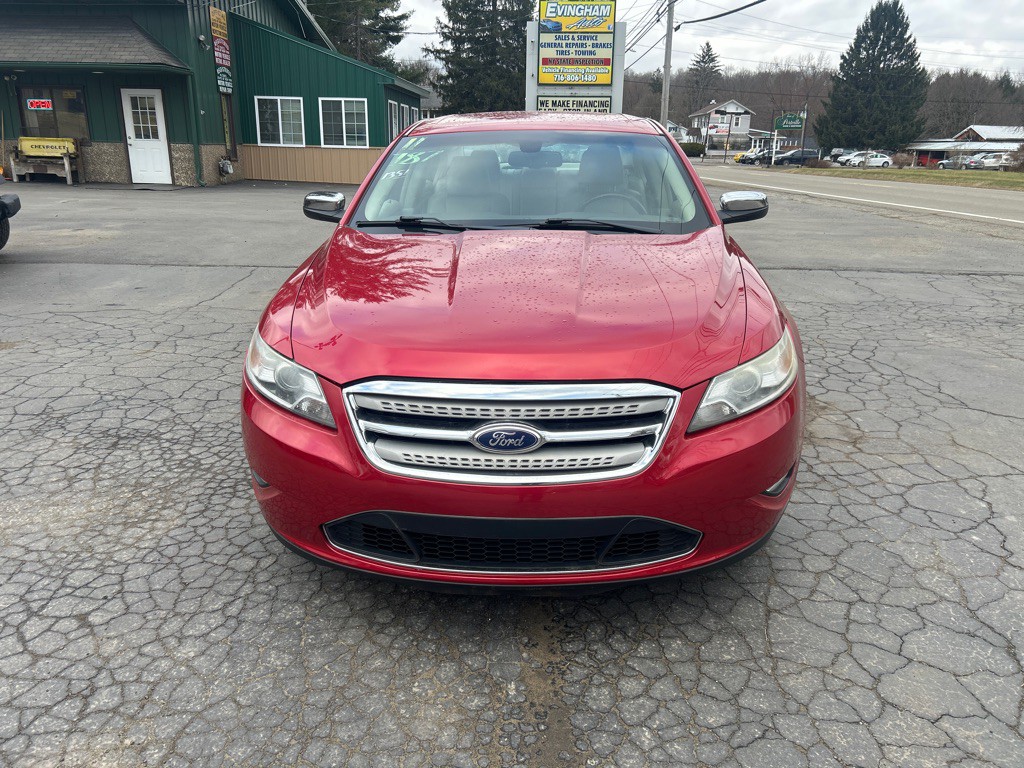 2011 Ford Taurus Image 2
