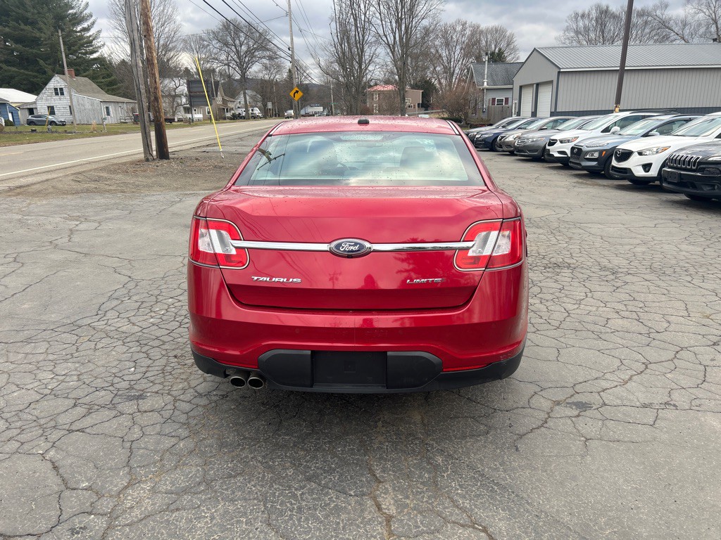 2011 Ford Taurus Image 6