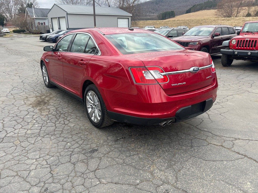 2011 Ford Taurus Image 7