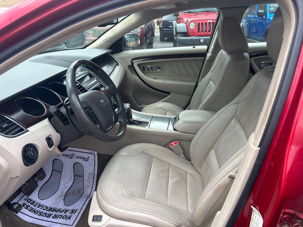 2011 Ford Taurus Image 9