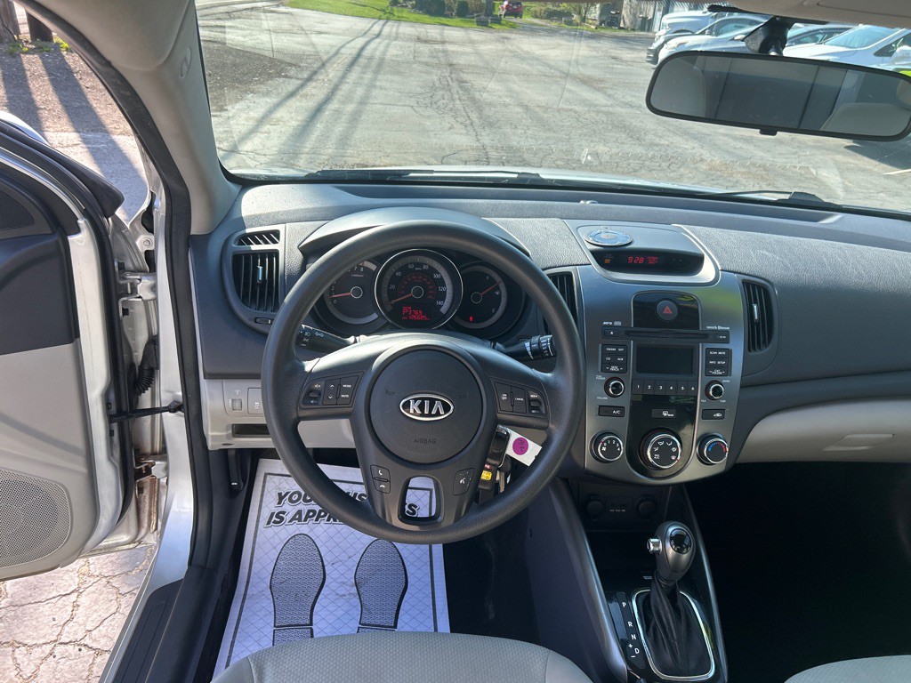 2013 Kia Forte Image 14