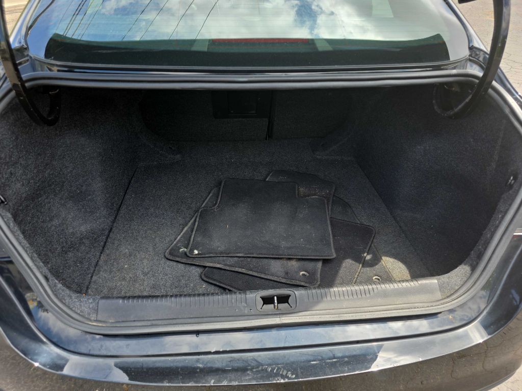 2016 Chrysler 200 Image 16