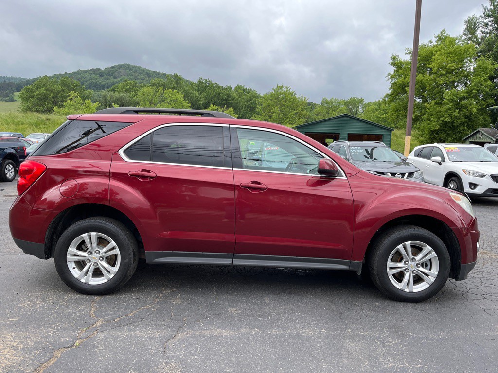 2011 Chevrolet Equinox Image 2