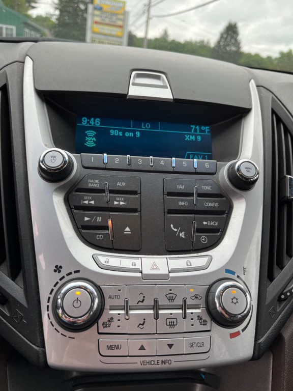 2011 Chevrolet Equinox Image 12