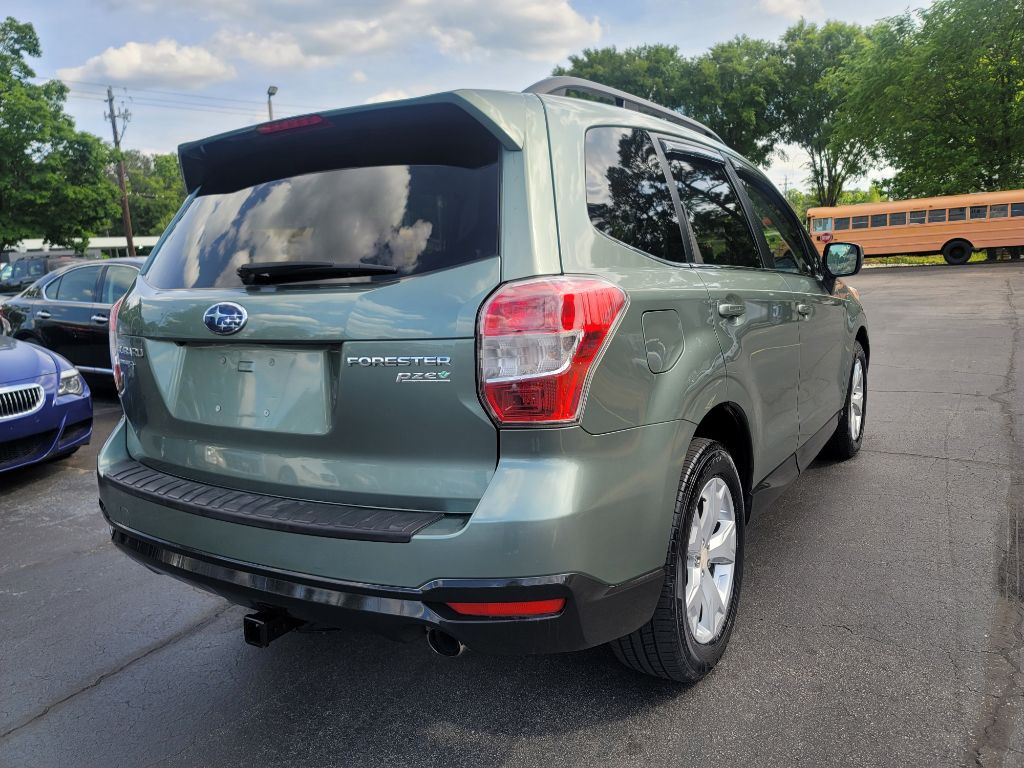 2015 Subaru Forester Image 5