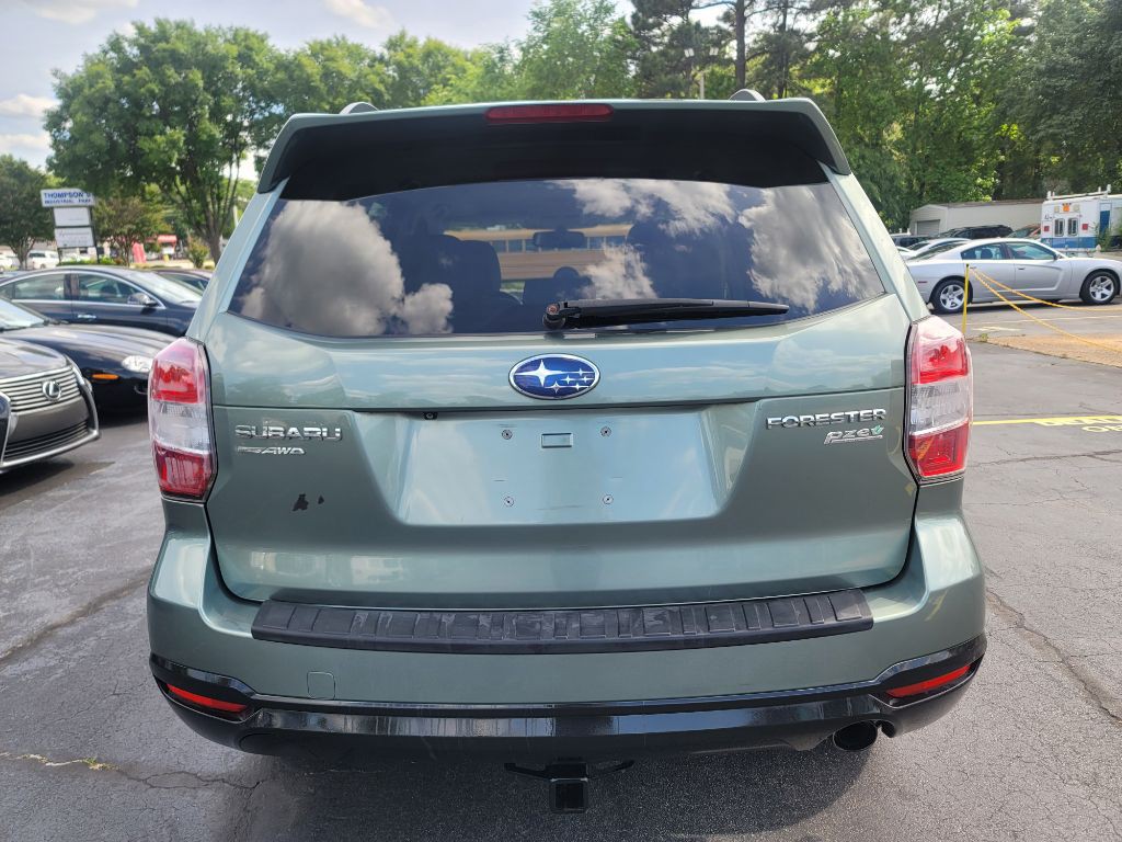 2015 Subaru Forester Image 6