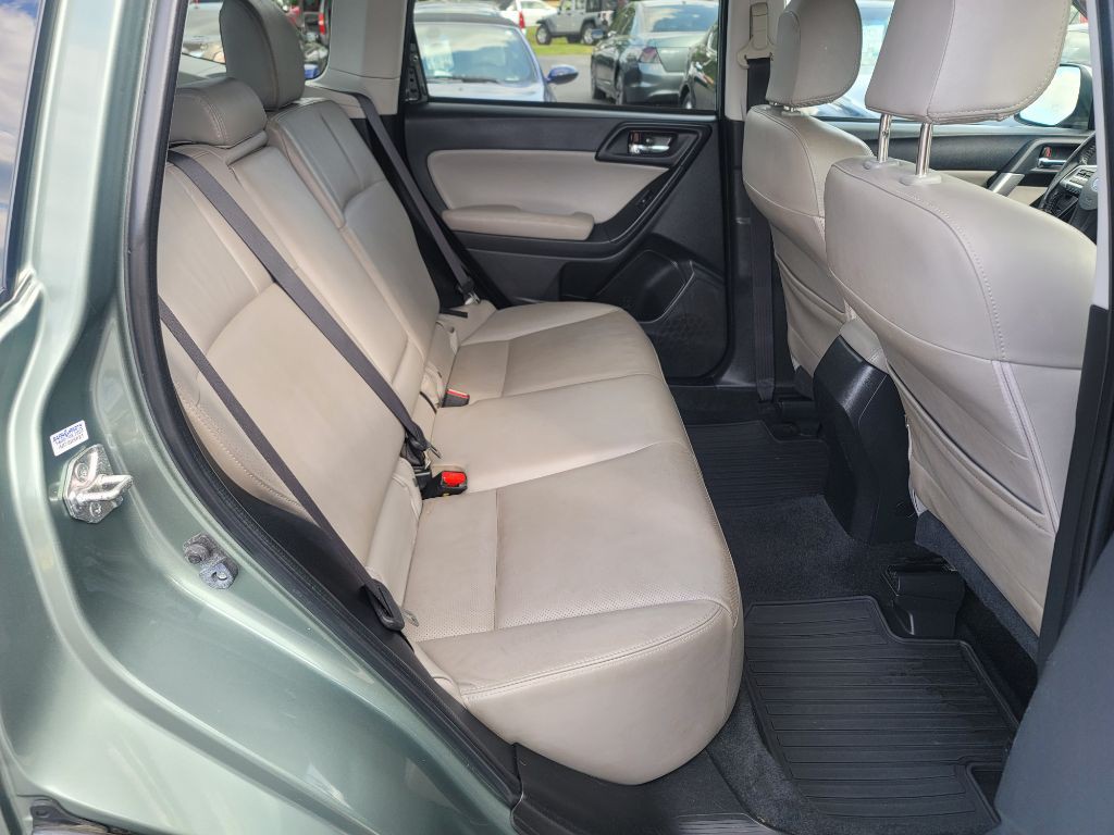 2015 Subaru Forester Image 25