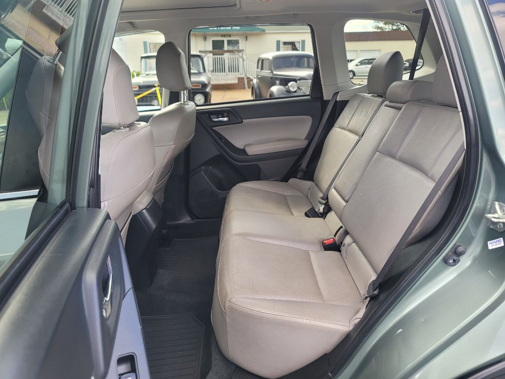 2015 Subaru Forester Image 26