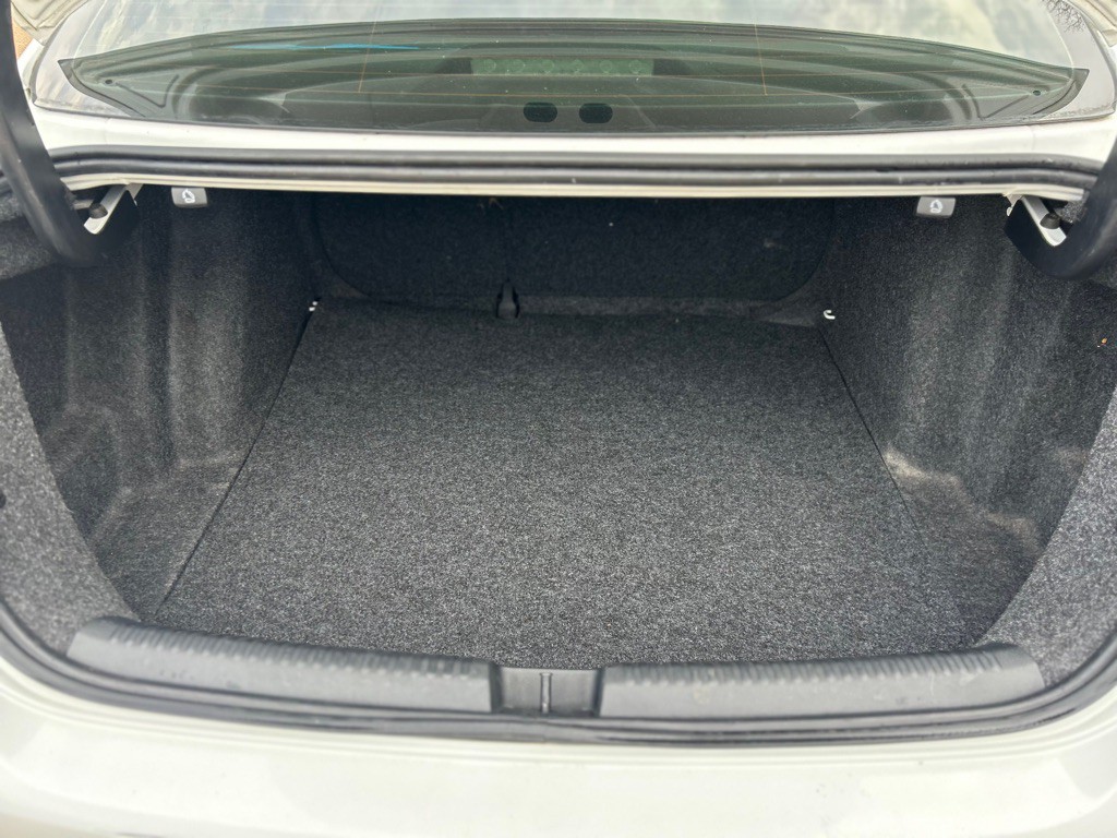 2014 Volkswagen Jetta Image 23
