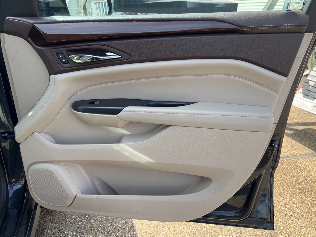 2014 Cadillac SRX Image 24