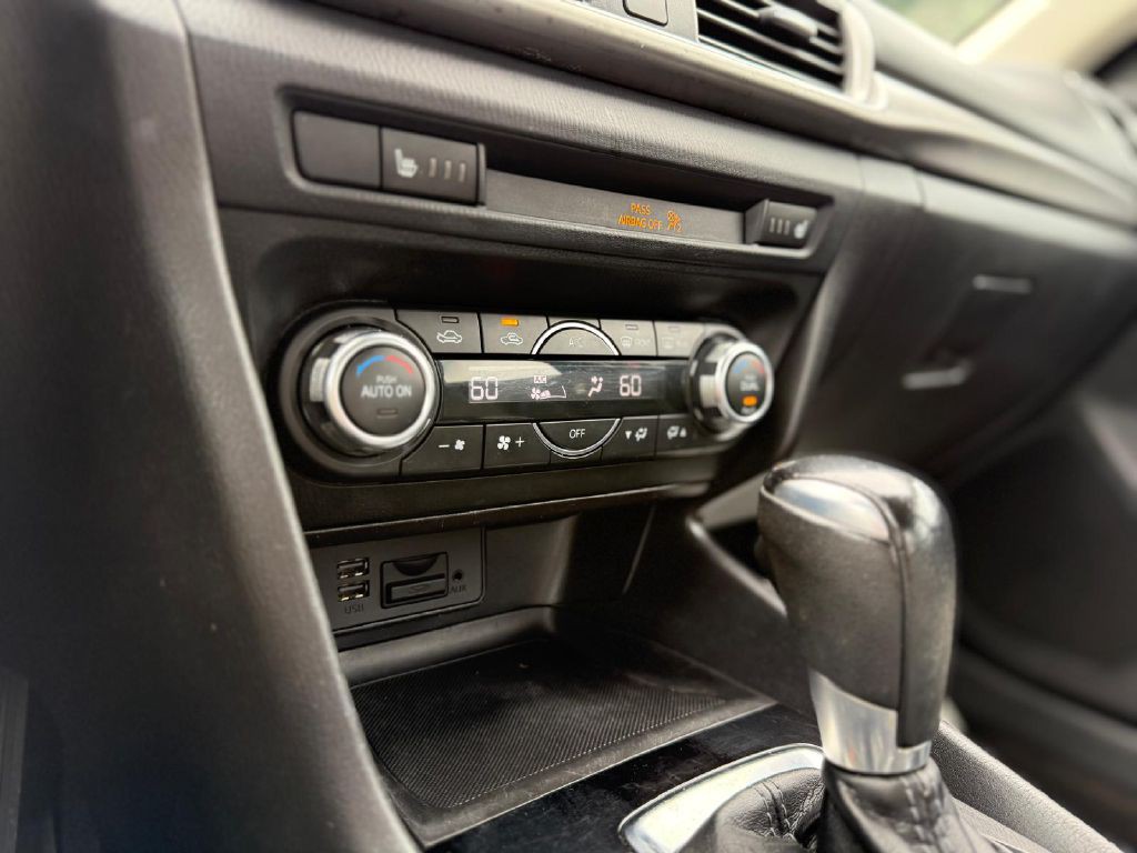 2017 Mazda Mazda3 Image 18