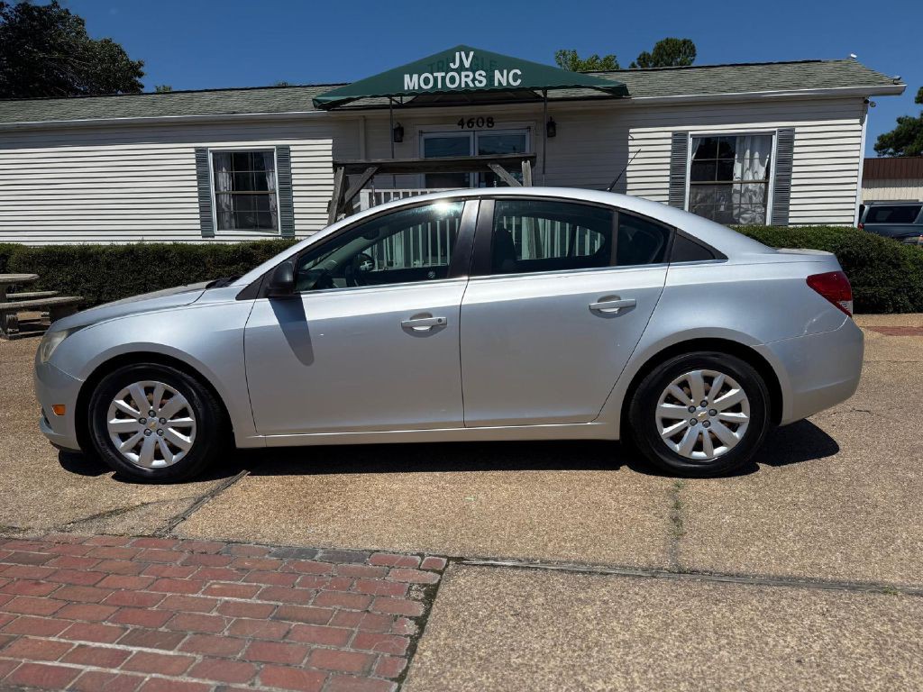 2011 Chevrolet Cruze Image 7