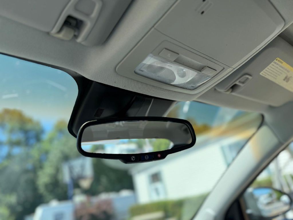 2011 Chevrolet Cruze Image 16