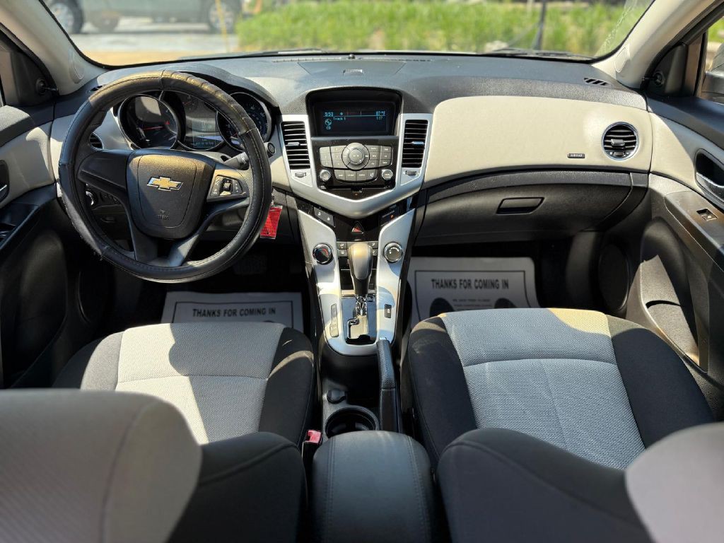 2011 Chevrolet Cruze Image 19