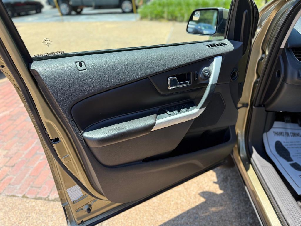 2013 Ford Edge Image 9