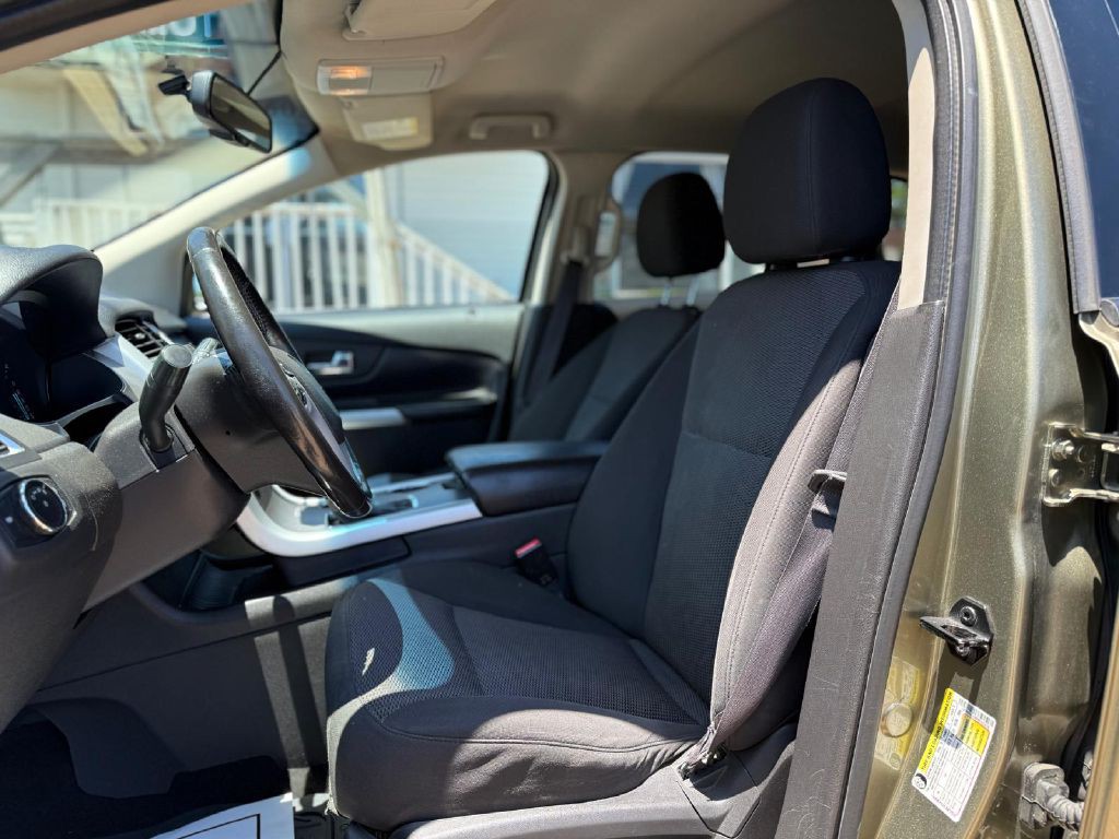 2013 Ford Edge Image 11