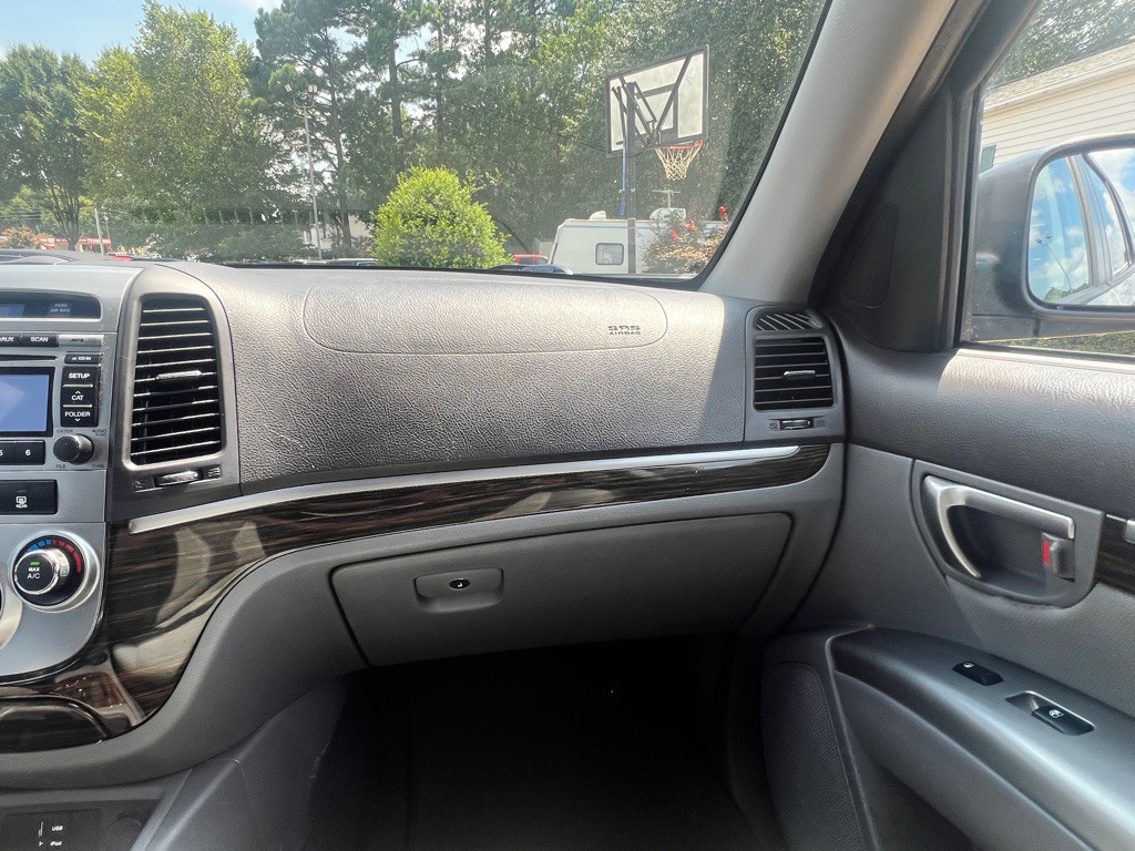 2010 Hyundai Santa Fe Image 15