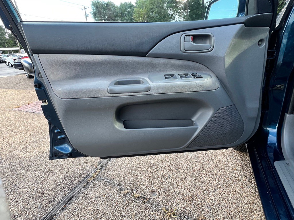 2005 Mitsubishi Lancer Image 10