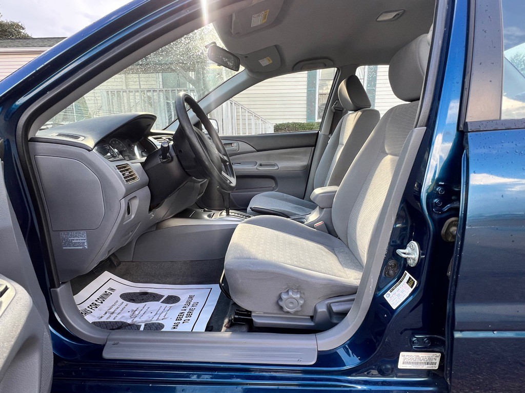 2005 Mitsubishi Lancer Image 11