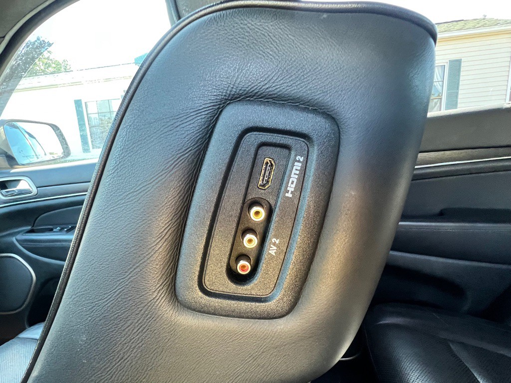 2014 Jeep Grand Cherokee Image 25