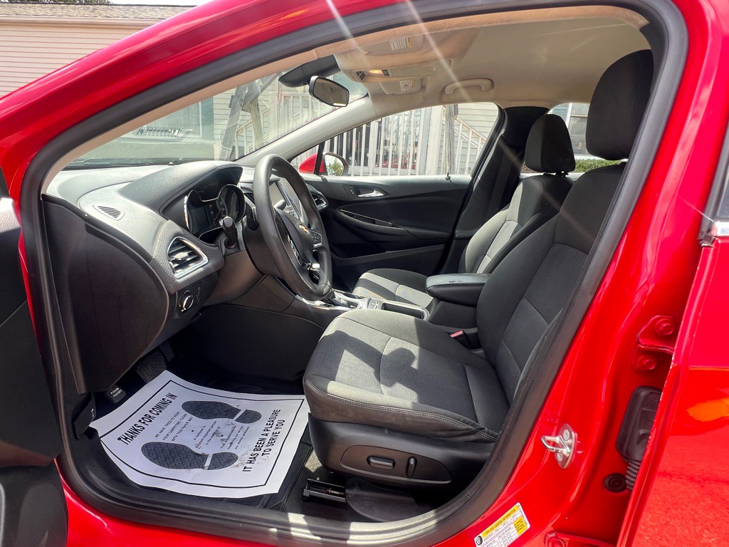 2018 Chevrolet Cruze Image 11