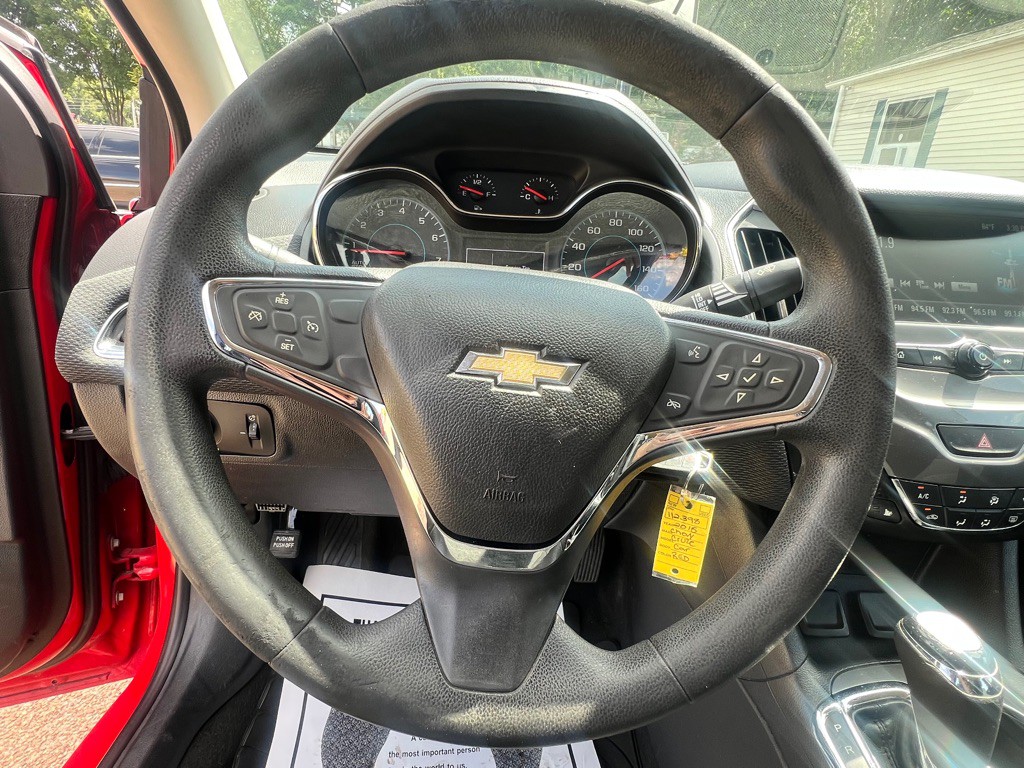 2018 Chevrolet Cruze Image 14