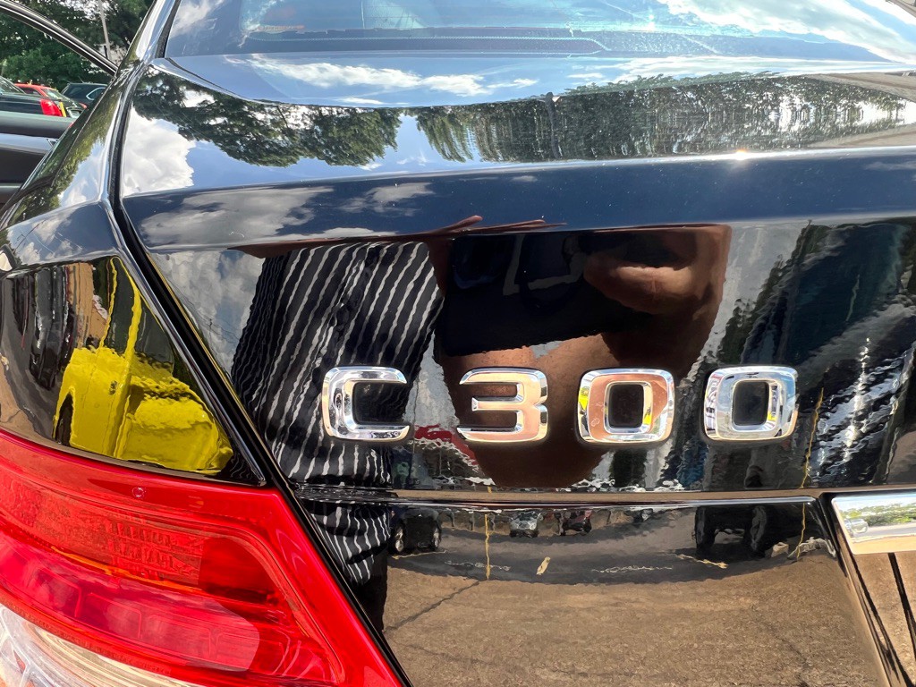 2011 Mercedes-Benz C-Class Image 10
