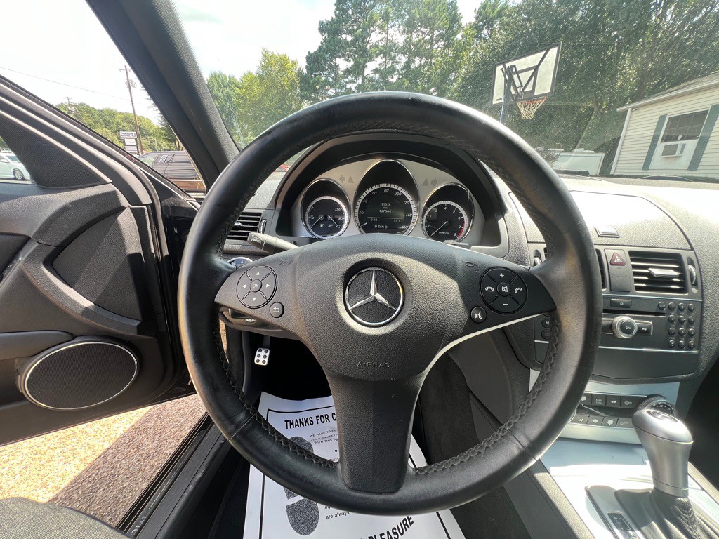 2011 Mercedes-Benz C-Class Image 14