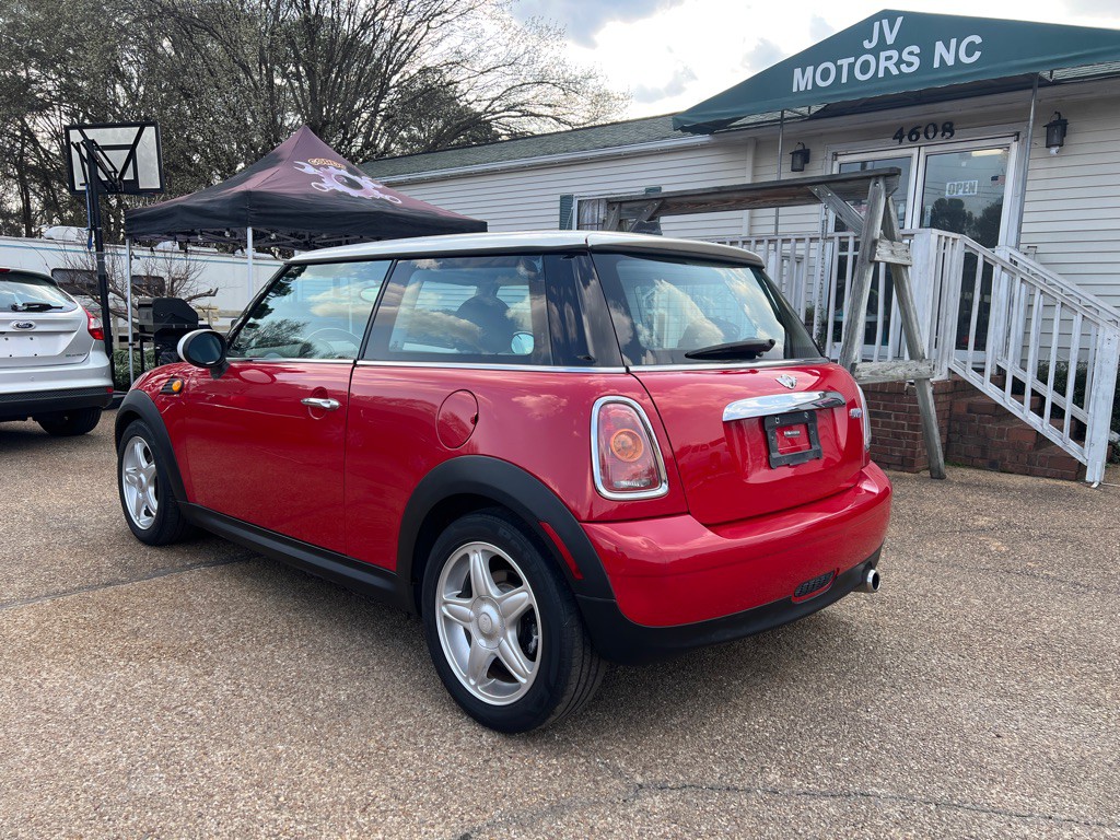 2010 MINI Cooper Image 7