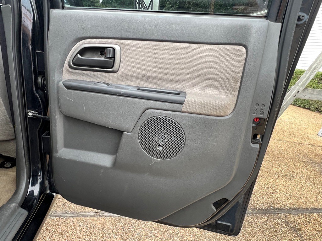 2005 Chevrolet Colorado Image 16