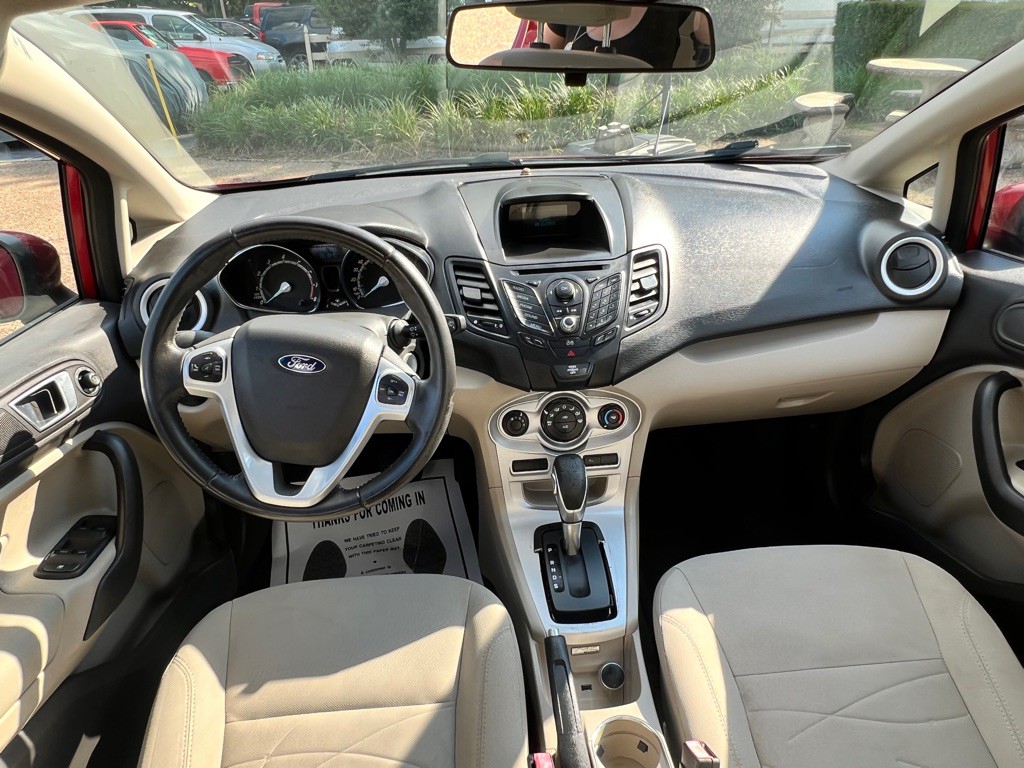 2014 Ford Fiesta Image 14