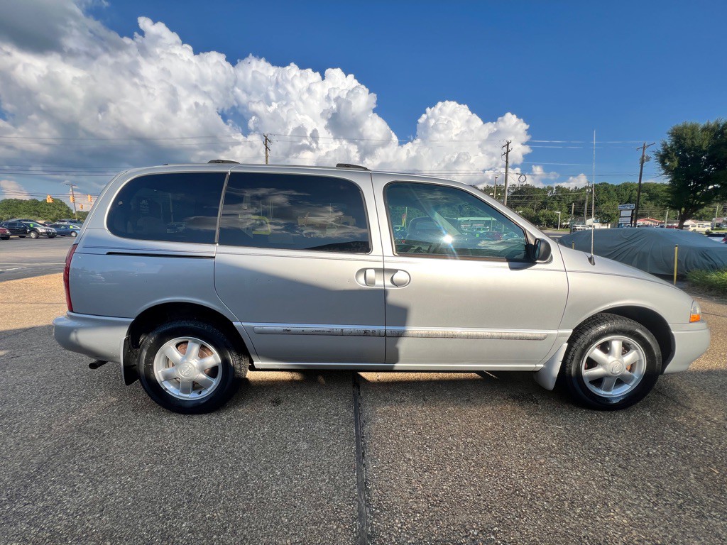 2002 Nissan Quest Image 4