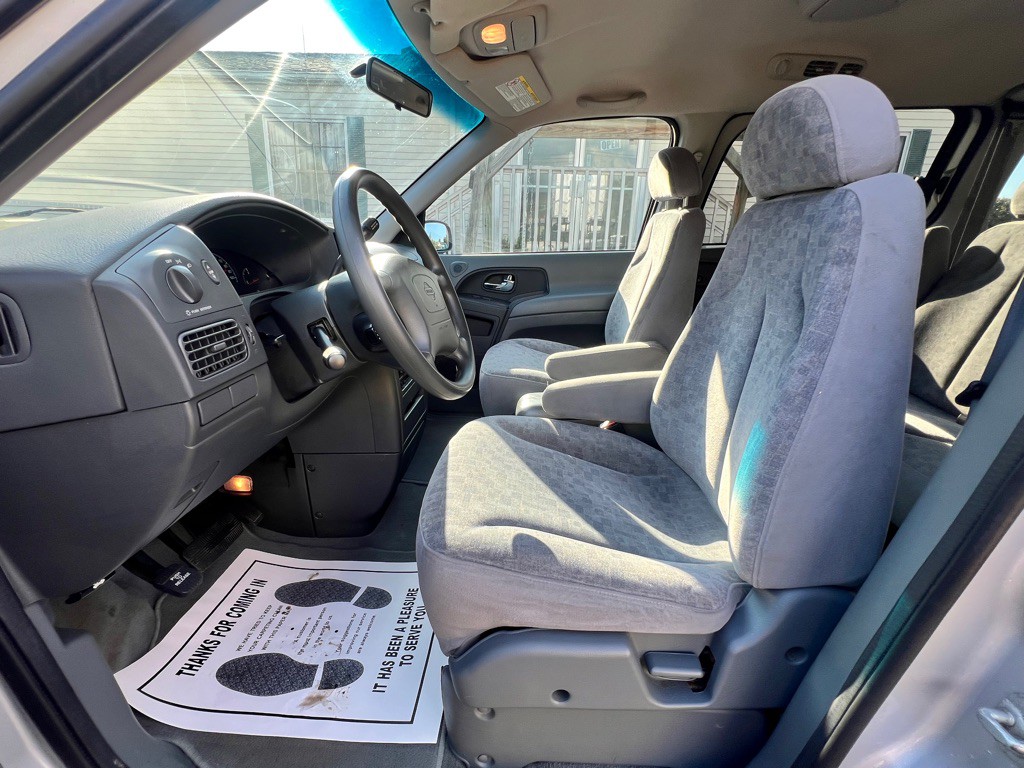 2002 Nissan Quest Image 10