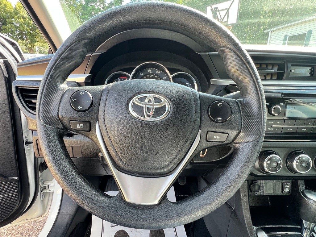 2014 Toyota Corolla Image 11