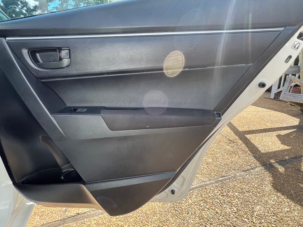 2014 Toyota Corolla Image 19