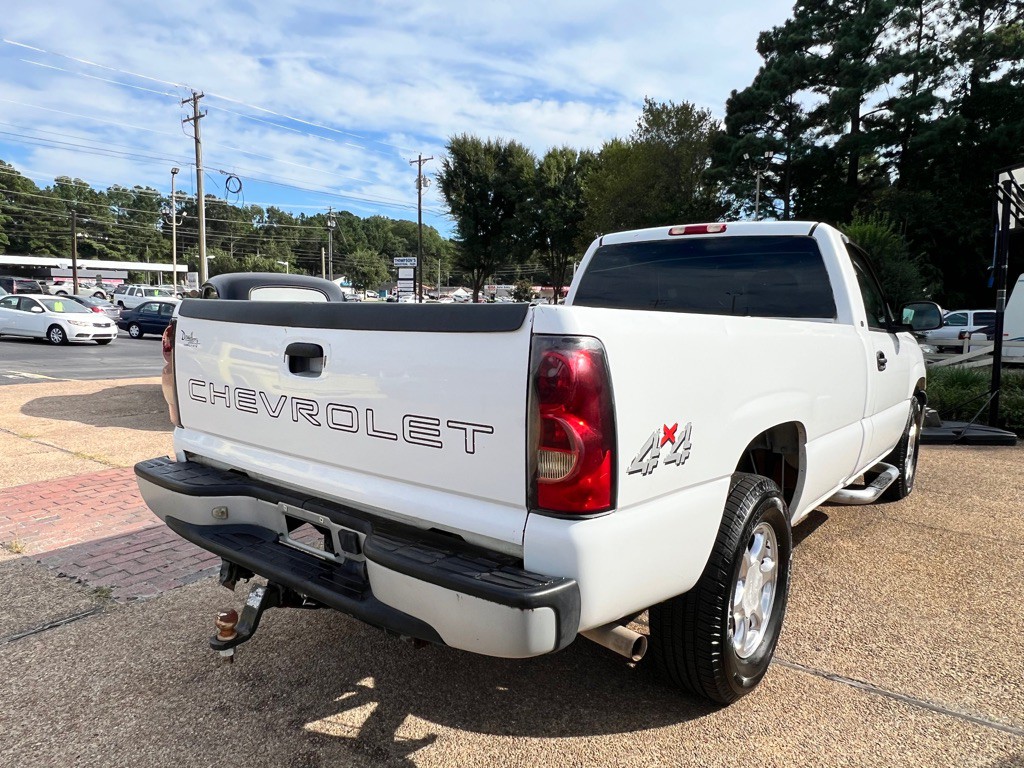 2005 Chevrolet Silverado 1500 Image 4