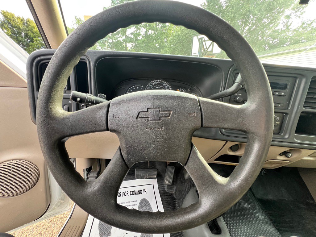 2005 Chevrolet Silverado 1500 Image 11