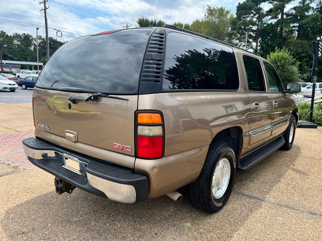 2004 GMC Yukon Image 5