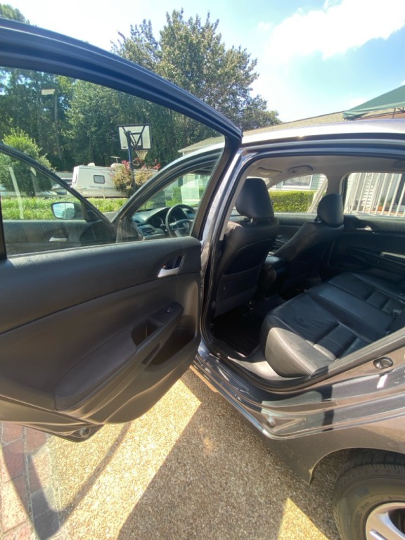 2012 Honda Accord Image 17