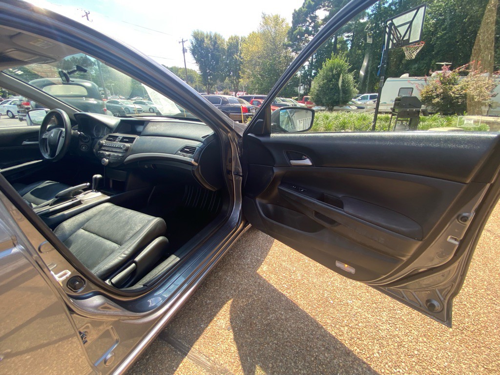 2012 Honda Accord Image 21