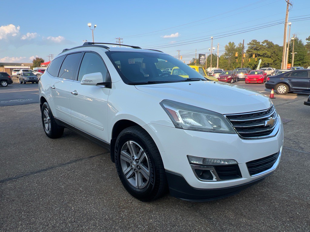 2015 Chevrolet Traverse Image 3