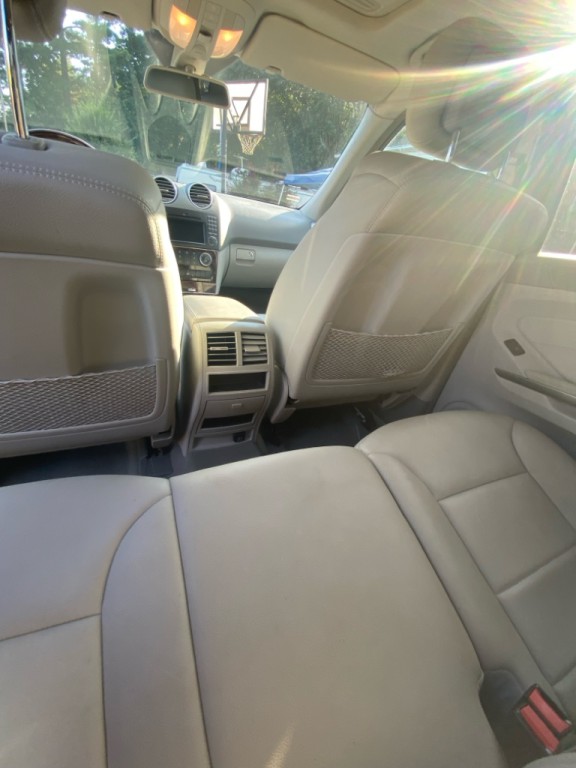 2011 Mercedes-Benz M-Class Image 15